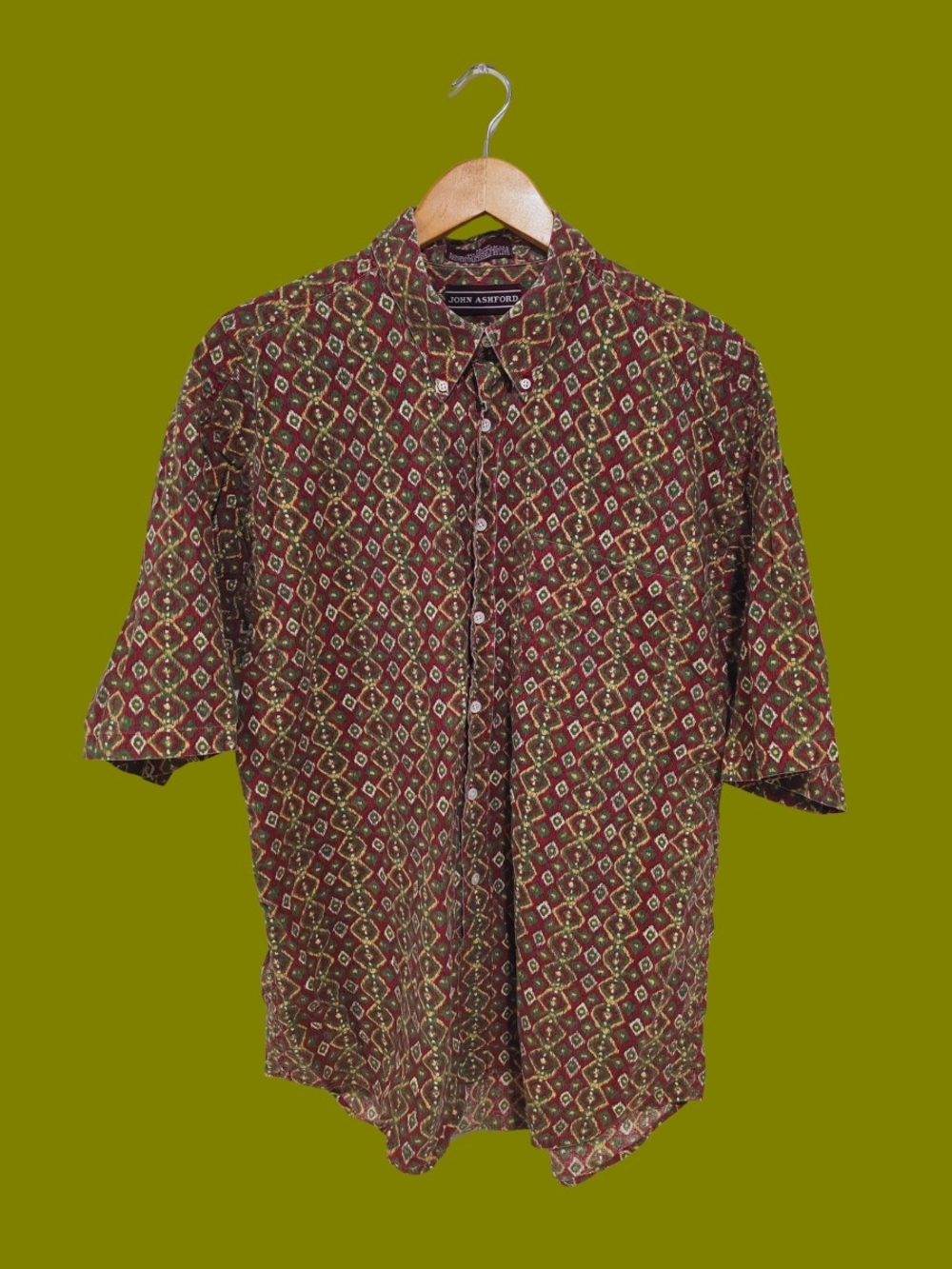 Vintage Short-Sleeve Geometric Print Shirt in Burgundy and Olive